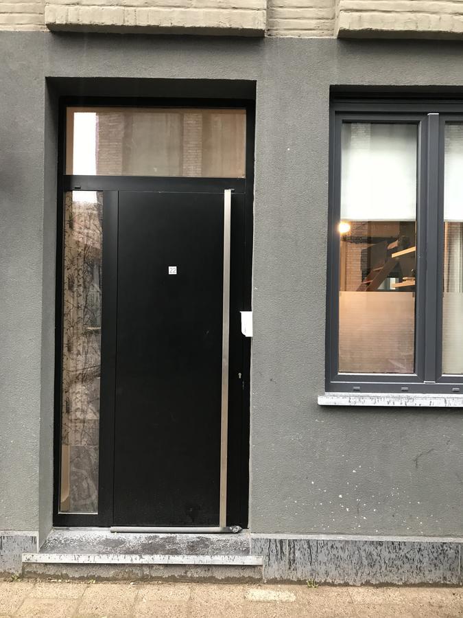 Modern Cozy Studio With Backyard Antwerp Exterior photo